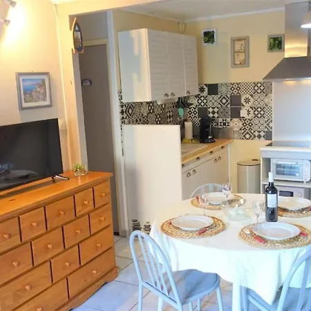 Pavillon Proche Ferienhaus